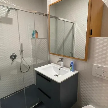 Vakantiehuis Welkhom View, Swimming Pool, Tennis Court And Private Parking *