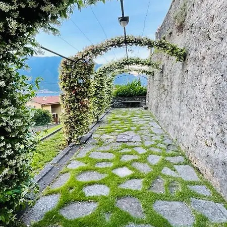 Welkhom View, Swimming Pool, Tennis Court And Private Parking * Mezzegra