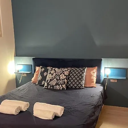 בית נופש Welkhom View, Swimming Pool, Tennis Court And Private Parking Mezzegra