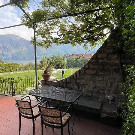 Welkhom View, Swimming Pool, Tennis Court And Private Parking Nyaraló Mezzegra