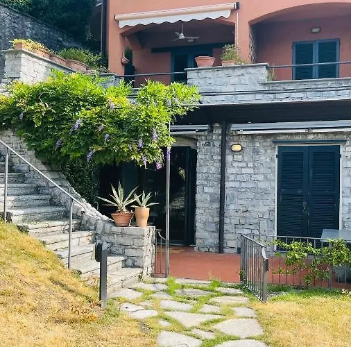 Semesterbostad Welkhom View, Swimming Pool, Tennis Court And Private Parking Mezzegra