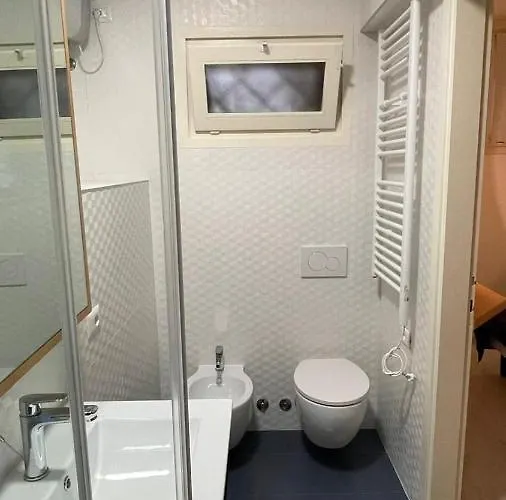 Welkhom View, Swimming Pool, Tennis Court And Private Parking Semesterbostad